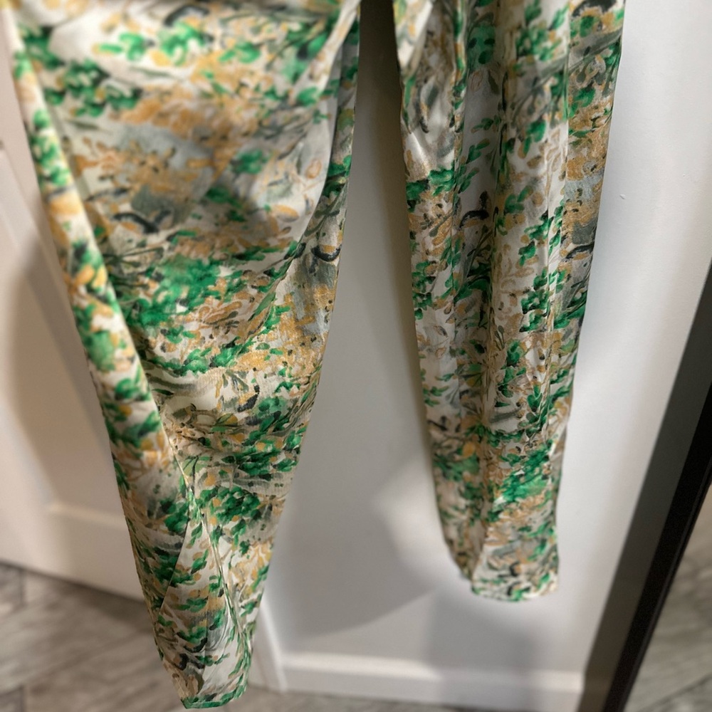 NWT” Gorgeous “ Floral Jumpsuit - Picture 5 of 13